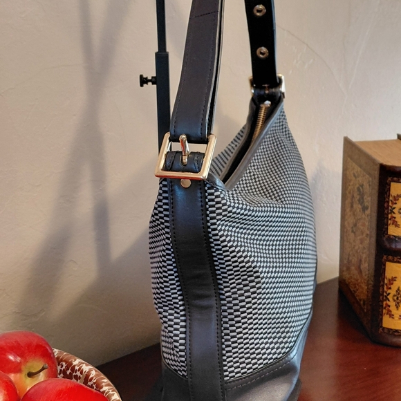 Coach Legacy Jack Road Blue Shoulder Bag - Style # 20937 - Picture 4 of 13